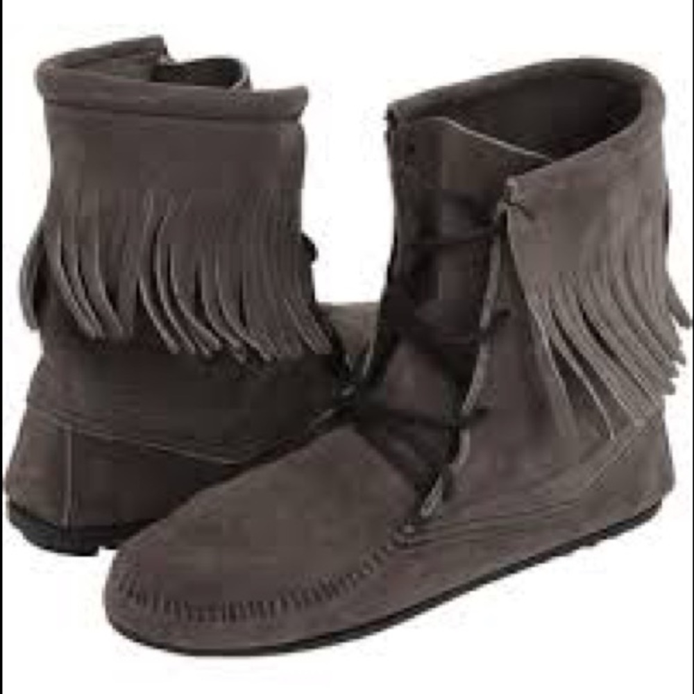 🌈 Minnetonka Tramper Ankle Hi Boot